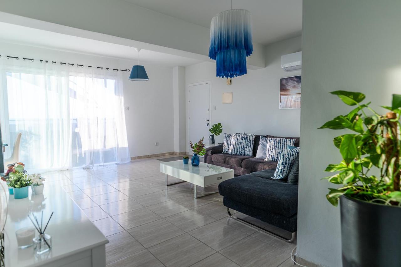 Apartamento Makenzy Seaview Penthouse Lárnaca Exterior foto