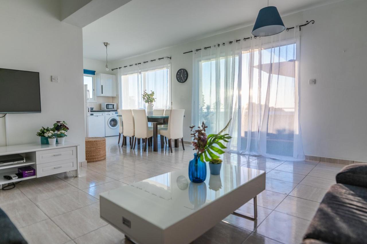 Apartamento Makenzy Seaview Penthouse Lárnaca Exterior foto